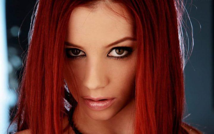 Светло рыжий цвет волос брови