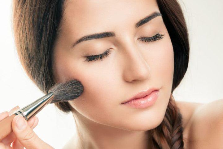 Как можно сделать макияж не заметным