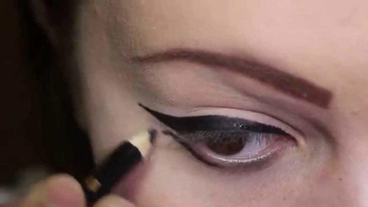 Красивый макияж с карандашом черным